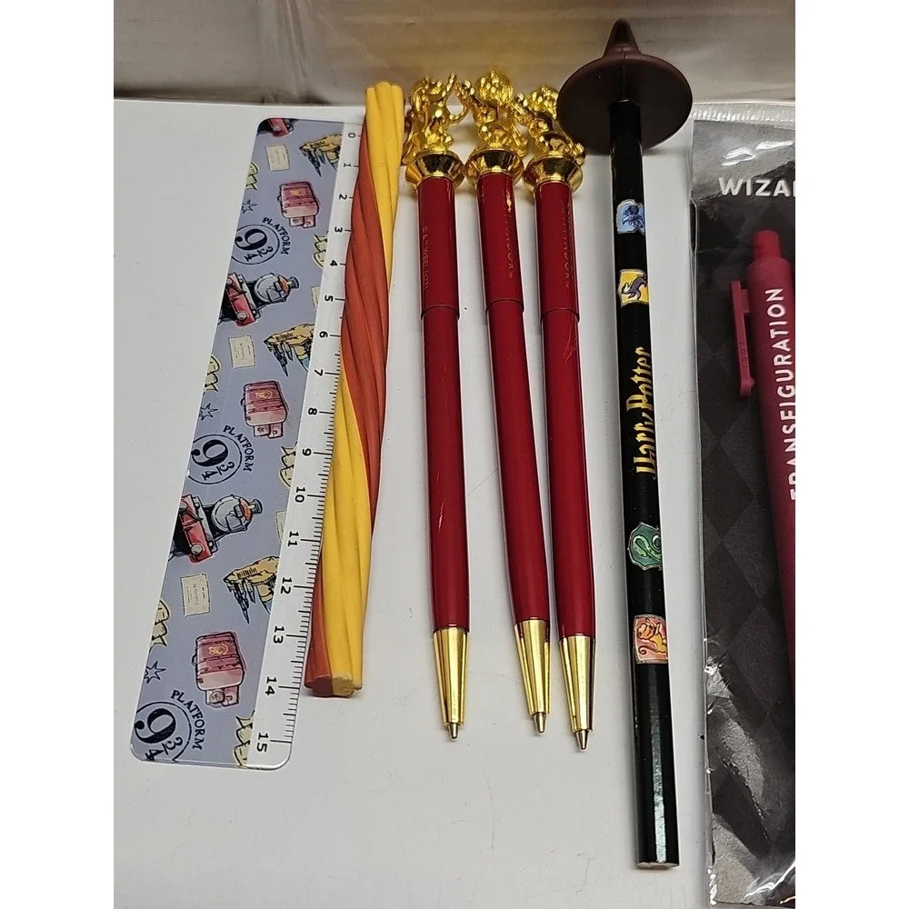 Lot of 19HARRY POTTER Pens/Pencils Wizarding World, Noble, Wands
